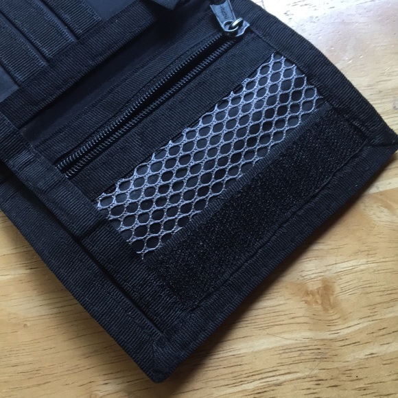 O’Neill trifold wallet img 901 billfold - Picture 10 of 15